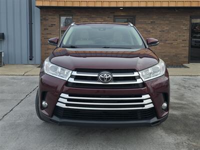 2018 Toyota Highlander XLE   - Photo 9 - Goshen, IN 46526