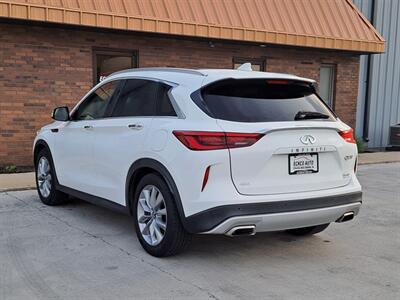 2020 INFINITI QX50 Essential   - Photo 4 - Goshen, IN 46526