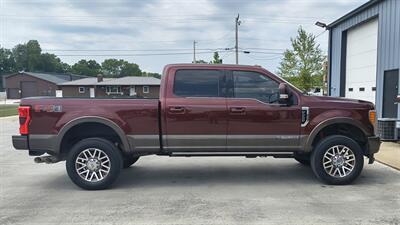2017 Ford F-250 Super Duty King Ranch   - Photo 7 - Goshen, IN 46526