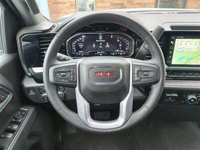 2025 GMC Sierra 1500 SLT   - Photo 12 - Goshen, IN 46526