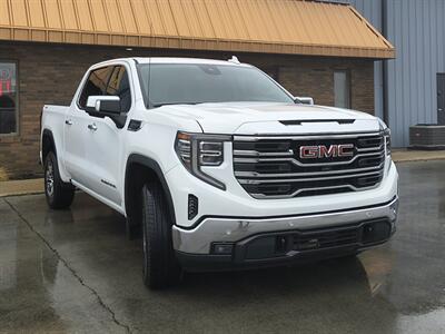 2025 GMC Sierra 1500 SLT   - Photo 8 - Goshen, IN 46526