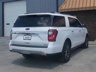 2019 Ford Expedition MAX Limited   - Photo 6 - Goshen, IN 46526