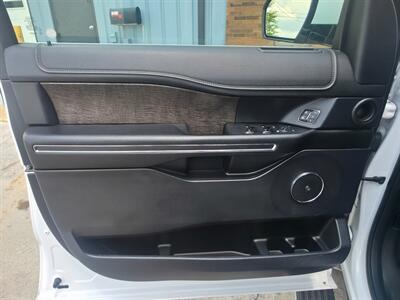 2019 Ford Expedition MAX Limited   - Photo 25 - Goshen, IN 46526