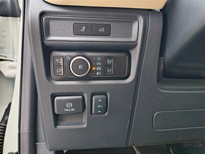 2024 Ford Expedition MAX Platinum   - Photo 19 - Goshen, IN 46526