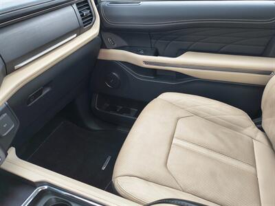 2024 Ford Expedition MAX Platinum   - Photo 21 - Goshen, IN 46526