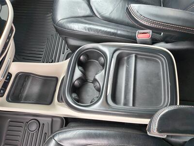 2017 Chrysler Pacifica Touring Plus   - Photo 15 - Goshen, IN 46526