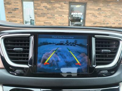 2017 Chrysler Pacifica Touring Plus   - Photo 17 - Goshen, IN 46526