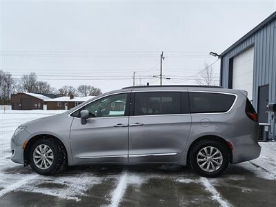 2017 Chrysler Pacifica Touring Plus   - Photo 3 - Goshen, IN 46526
