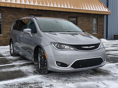 2017 Chrysler Pacifica Touring Plus   - Photo 8 - Goshen, IN 46526