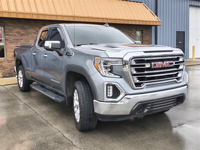 2019 GMC Sierra 1500 SLT   - Photo 8 - Goshen, IN 46526