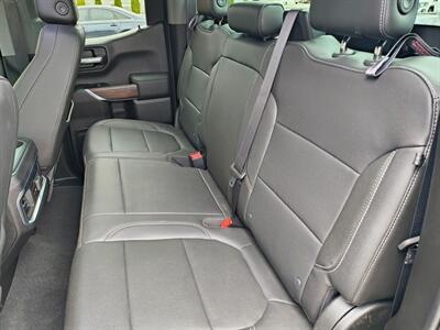 2019 GMC Sierra 1500 SLT   - Photo 21 - Goshen, IN 46526