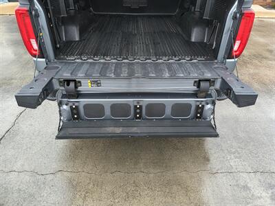 2019 GMC Sierra 1500 SLT   - Photo 25 - Goshen, IN 46526