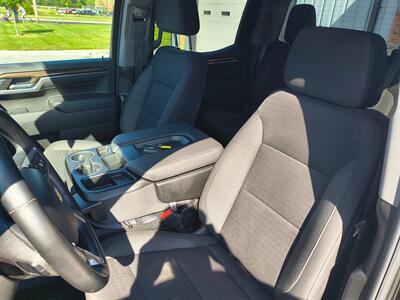 2024 Chevrolet Silverado 1500 LT   - Photo 12 - Goshen, IN 46526