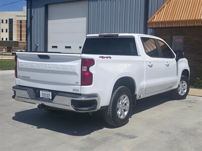 2020 Chevrolet Silverado 1500 LT   - Photo 6 - Goshen, IN 46526