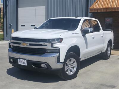 2020 Chevrolet Silverado 1500 LT   - Photo 2 - Goshen, IN 46526