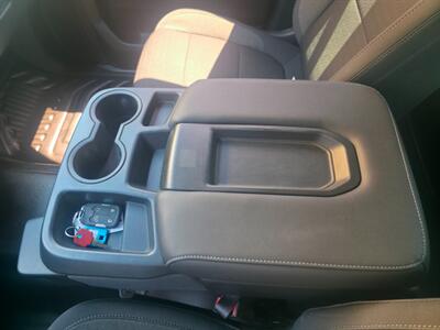 2020 Chevrolet Silverado 1500 LT   - Photo 13 - Goshen, IN 46526