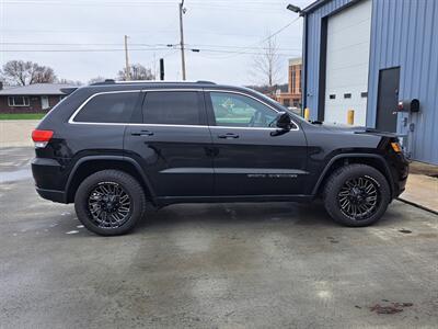 2017 Jeep Grand Cherokee Laredo   - Photo 6 - Goshen, IN 46526