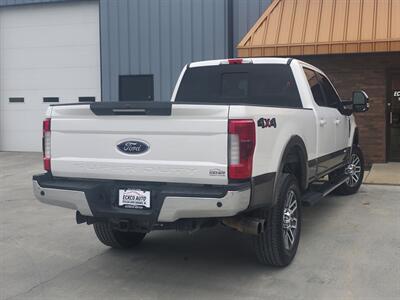 2018 Ford F-250 Super Duty Lariat   - Photo 6 - Goshen, IN 46526