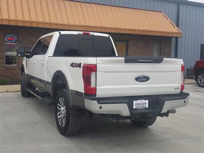 2018 Ford F-250 Super Duty Lariat   - Photo 4 - Goshen, IN 46526