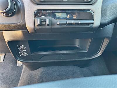 2024 RAM 2500 Big Horn   - Photo 23 - Goshen, IN 46526