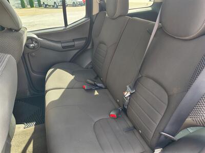 2014 Nissan Xterra PRO-4X   - Photo 21 - Goshen, IN 46526