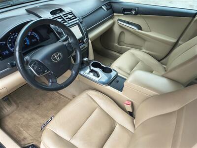 2014 Toyota Camry Hybrid XLE   - Photo 10 - Goshen, IN 46526
