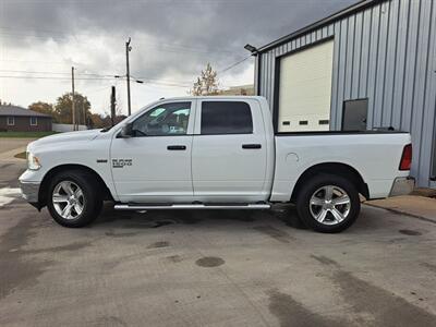 2021 RAM 1500 Classic Tradesman   - Photo 2 - Goshen, IN 46526