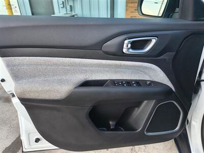 2024 Jeep Compass Latitude   - Photo 23 - Goshen, IN 46526