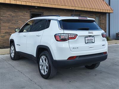 2024 Jeep Compass Latitude   - Photo 4 - Goshen, IN 46526