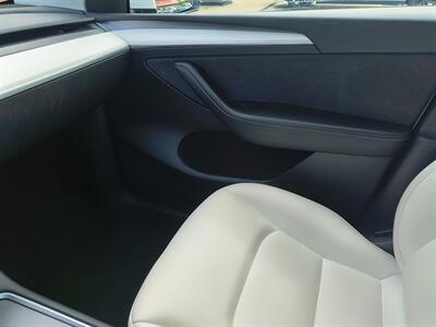 2023 Tesla Model Y Long Range   - Photo 16 - Goshen, IN 46526