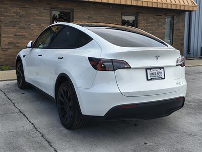 2023 Tesla Model Y Long Range   - Photo 4 - Goshen, IN 46526