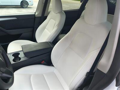 2023 Tesla Model Y Long Range   - Photo 13 - Goshen, IN 46526