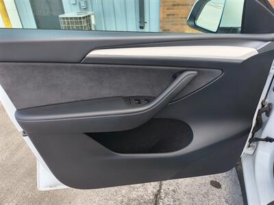 2023 Tesla Model Y Long Range   - Photo 18 - Goshen, IN 46526