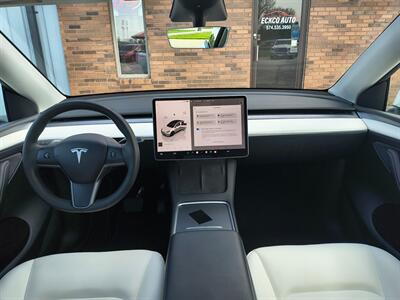2023 Tesla Model Y Long Range   - Photo 12 - Goshen, IN 46526