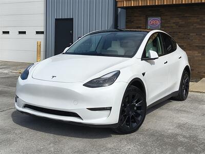2023 Tesla Model Y Long Range   - Photo 2 - Goshen, IN 46526