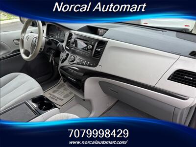 2014 Toyota Sienna LE 8-Passenger   - Photo 9 - Vacaville, CA 95687