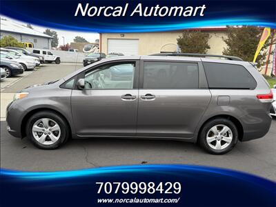 2014 Toyota Sienna LE 8-Passenger   - Photo 4 - Vacaville, CA 95687