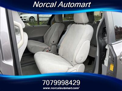 2014 Toyota Sienna LE 8-Passenger   - Photo 12 - Vacaville, CA 95687