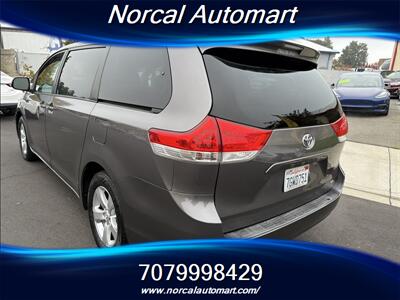 2014 Toyota Sienna LE 8-Passenger   - Photo 5 - Vacaville, CA 95687