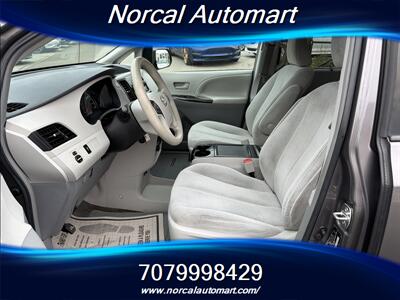 2014 Toyota Sienna LE 8-Passenger   - Photo 10 - Vacaville, CA 95687