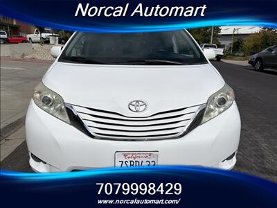 2016 Toyota Sienna LE 8-Passenger - Photo 2 - Vacaville, CA 95687