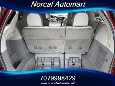 2013 Toyota Sienna XLE 8-Passenger - Photo 17 - Vacaville, CA 95687