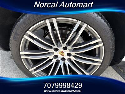 2017 Porsche Macan S   - Photo 16 - Vacaville, CA 95687