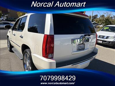 2008 Cadillac Escalade   - Photo 5 - Vacaville, CA 95687