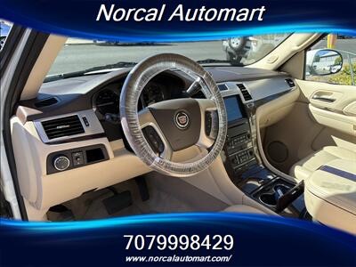 2008 Cadillac Escalade   - Photo 12 - Vacaville, CA 95687