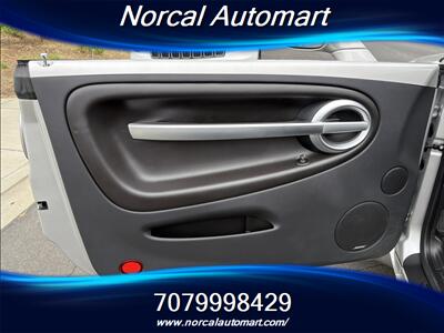 2004 Chevrolet SSR LS   - Photo 13 - Vacaville, CA 95687