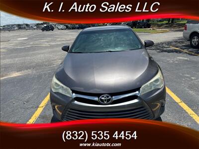 2015 Toyota Camry XLE   - Photo 2 - Stafford, TX 77477