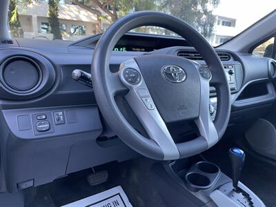 2013 Toyota Prius c One   - Photo 14 - Laguna Niguel, CA 92677