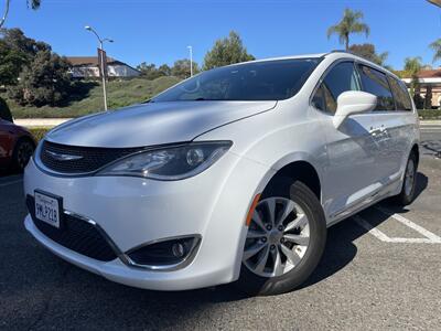 2019 Chrysler Pacifica Touring L   - Photo 2 - Laguna Niguel, CA 92677