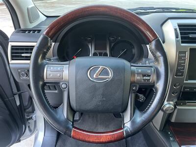 2012 Lexus GX 460   - Photo 12 - Laguna Niguel, CA 92677